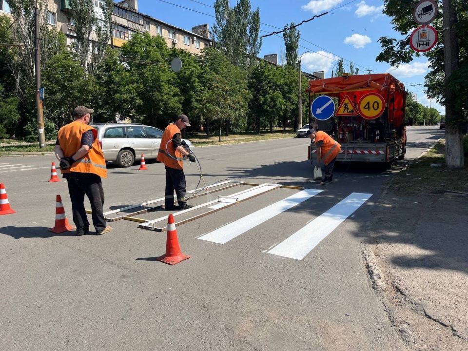 МУП «Простор» ежедневно выполняет все необходимые работы по содержанию городских улиц МУП «Простор» ежедневно выполняет все необходимые работы по содержанию городских улиц