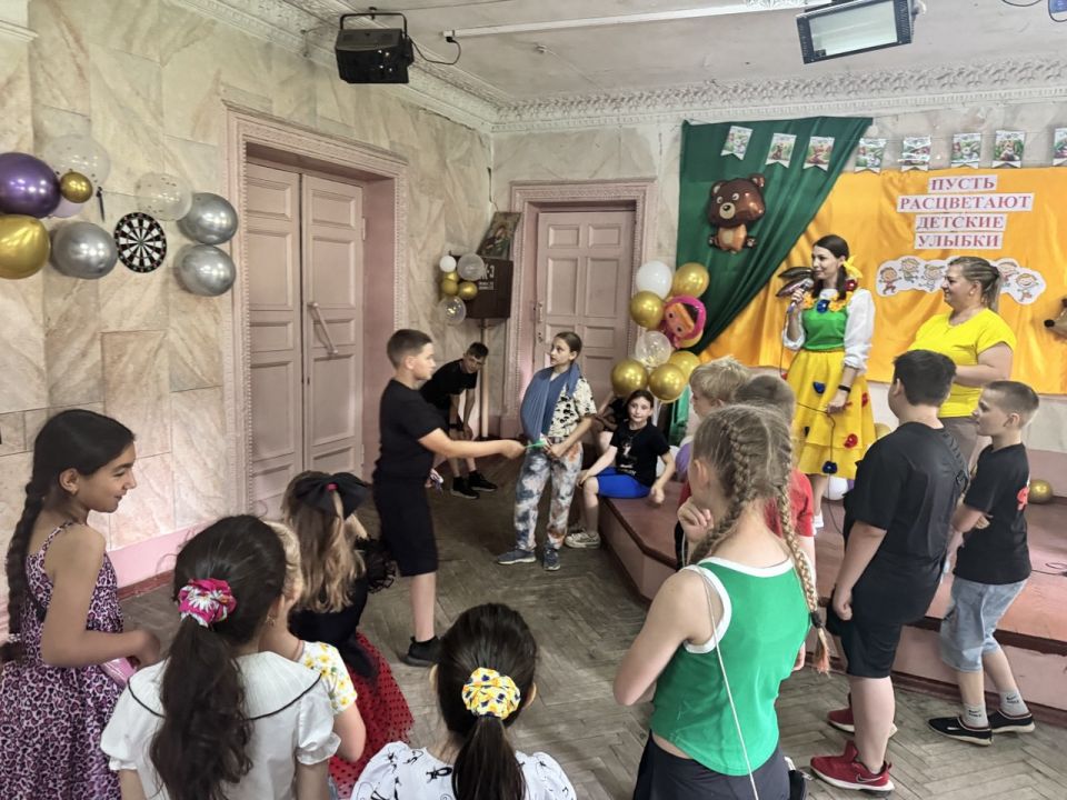 Николай Михайлов: В селе Новозарьевка состоялось мероприятие "Пусть расцветают детские улыбки" Николай Михайлов: В селе Новозарьевка состоялось мероприятие "Пусть расцветают детские улыбки"