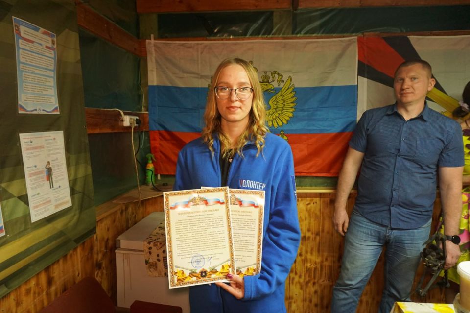 Адресная помощь бойцам. Уже по традиции с приездом Вероники Абысовой и Александра Аршанского, а также волонтеров центра Дома Народного Единства состоялась очередная поездка к нашим бойцам в расположение, правда в этот раз... Адресная помощь бойцам. Уже по традиции с приездом Вероники Абысовой и Александра Аршанского, а также волонтеров центра Дома Народного Единства состоялась очередная поездка к нашим бойцам в расположение, правда в этот раз...