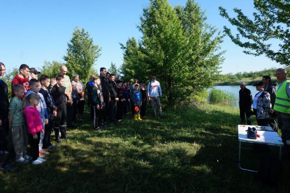 Здравствуй, лето! Месячник "СПОРТИВНЫЙ ДОНБАСС" Здравствуй, лето! Месячник "СПОРТИВНЫЙ ДОНБАСС"