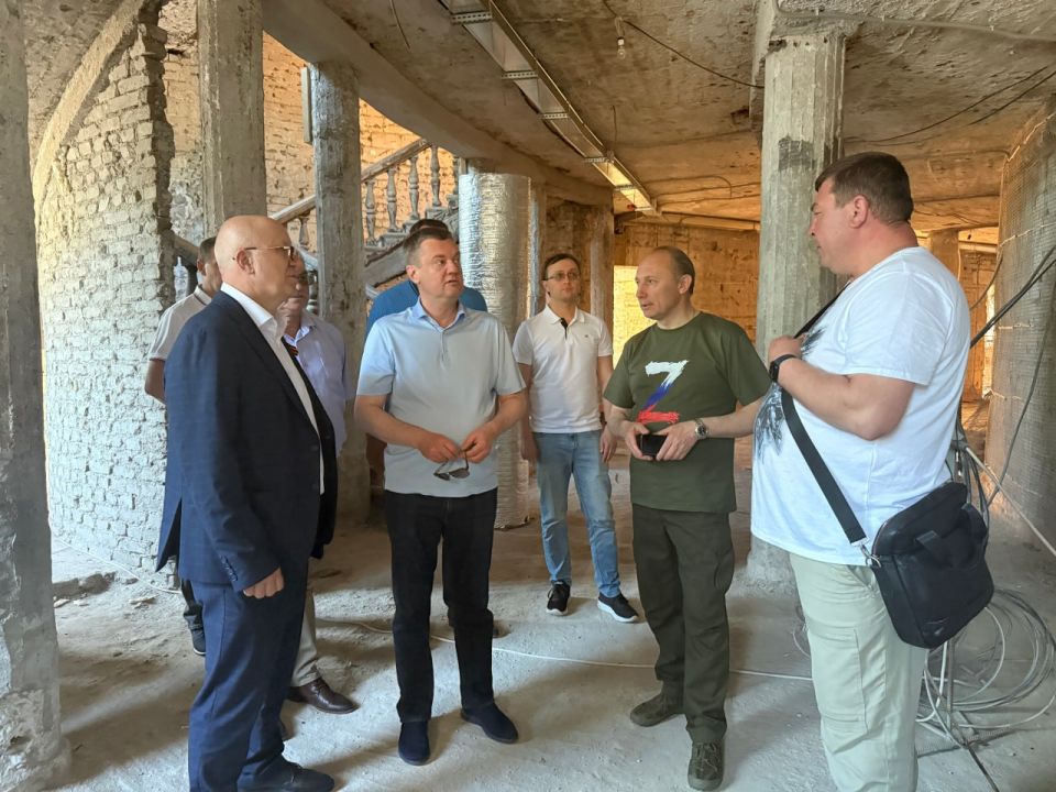 Мариуполь и Петербург развивают промышленное партнёрство Мариуполь и Петербург развивают промышленное партнёрство