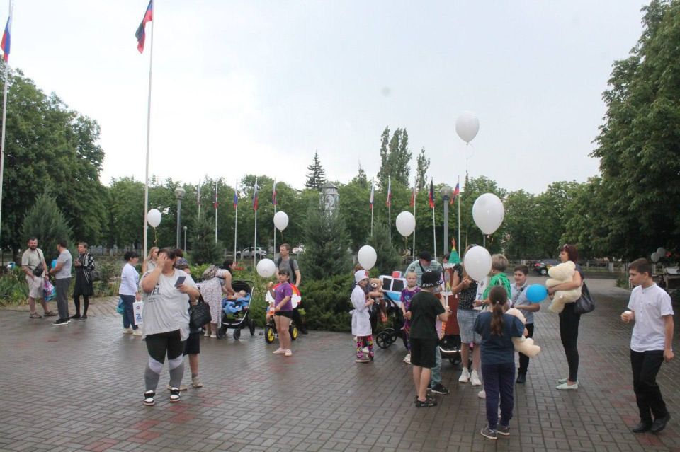 1 июня — особенный день, когда взрослые будто ставят на паузу работу, быт, семейные проблемы 1 июня — особенный день, когда взрослые будто ставят на паузу работу, быт, семейные проблемы