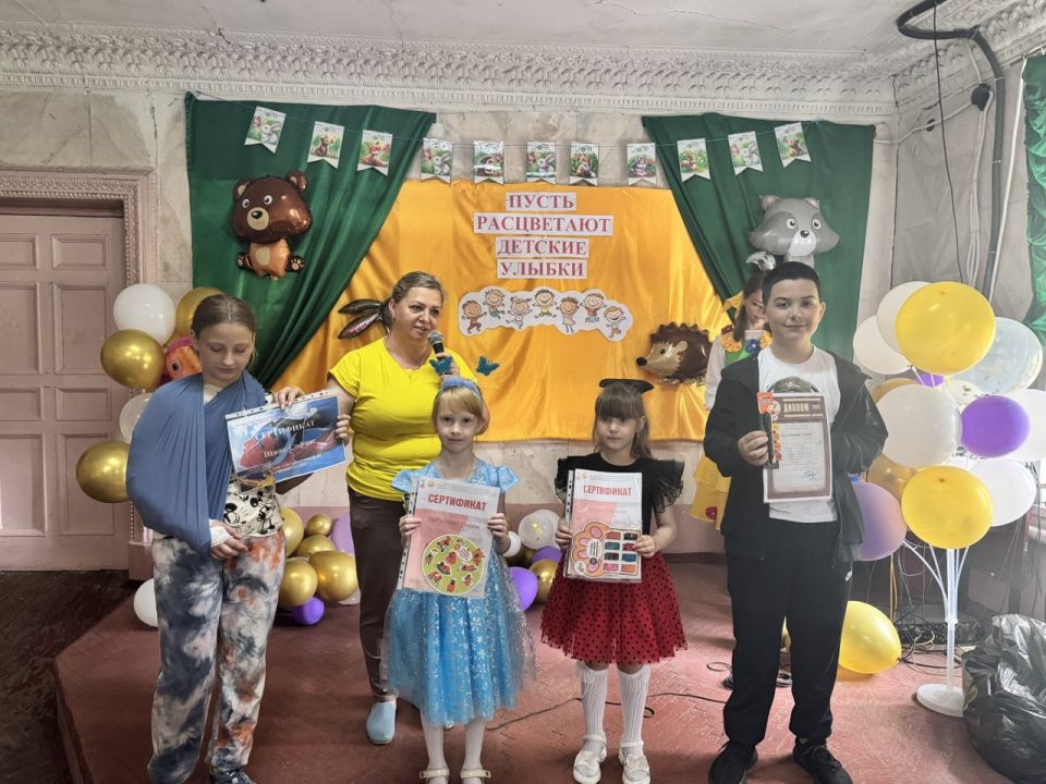 Николай Михайлов: В селе Новозарьевка состоялось мероприятие "Пусть расцветают детские улыбки" Николай Михайлов: В селе Новозарьевка состоялось мероприятие "Пусть расцветают детские улыбки"