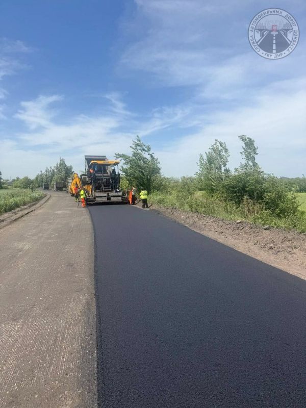 На завершающем этапе работы по приведению в нормативное состояние более 15 км улично-дорожной сети в Снежном и Шахтерске На завершающем этапе работы по приведению в нормативное состояние более 15 км улично-дорожной сети в Снежном и Шахтерске