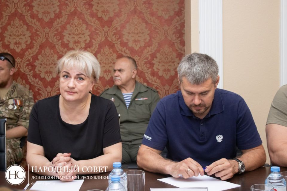 Константин Кузьмин: Сегодня Народный Совет посетили наши добрые друзья из Якутии! Константин Кузьмин: Сегодня Народный Совет посетили наши добрые друзья из Якутии!