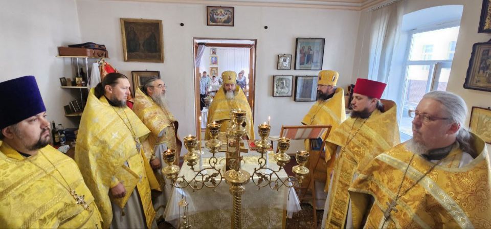 Престольный праздник в Константино-Еленовском храме села Кременёвка Престольный праздник в Константино-Еленовском храме села Кременёвка