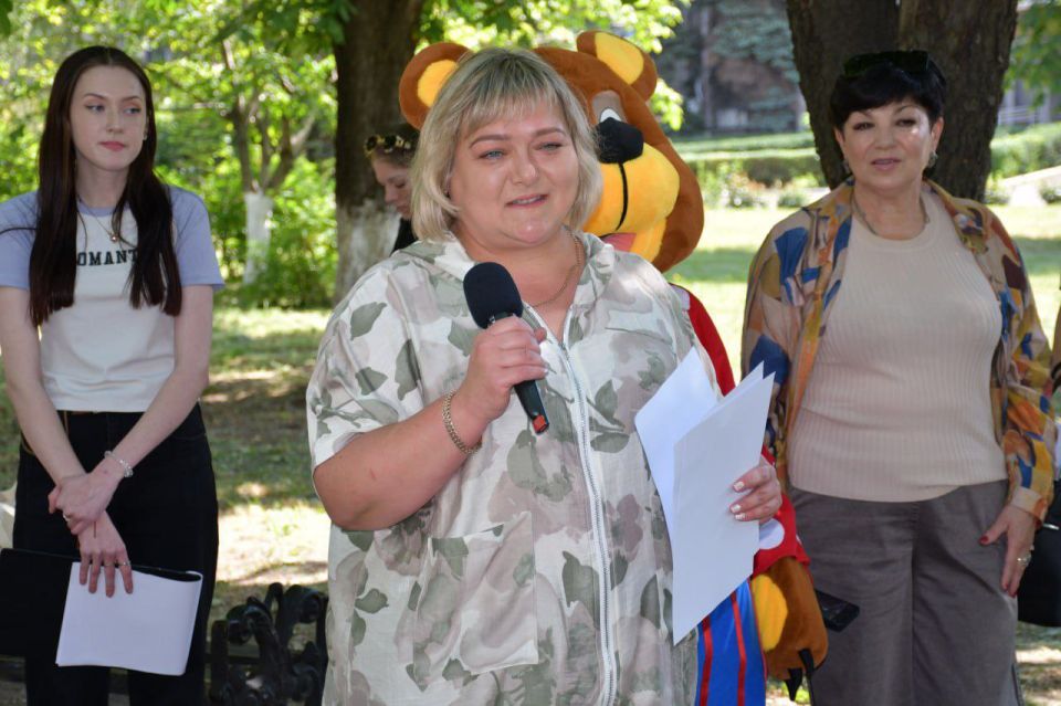 Также в нашем городе состоялось необычное и яркое событие — первый в истории Парад колясок! Мероприятие собрало множество семей с маленькими участниками, которые вместе с родителями представили оригинальные, красочные и... Также в нашем городе состоялось необычное и яркое событие — первый в истории Парад колясок! Мероприятие собрало множество семей с маленькими участниками, которые вместе с родителями представили оригинальные, красочные и...