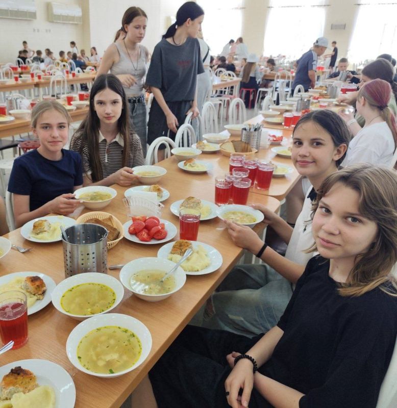 Лето - самая ожидаемая пора в жизни каждого ребенка Лето - самая ожидаемая пора в жизни каждого ребенка