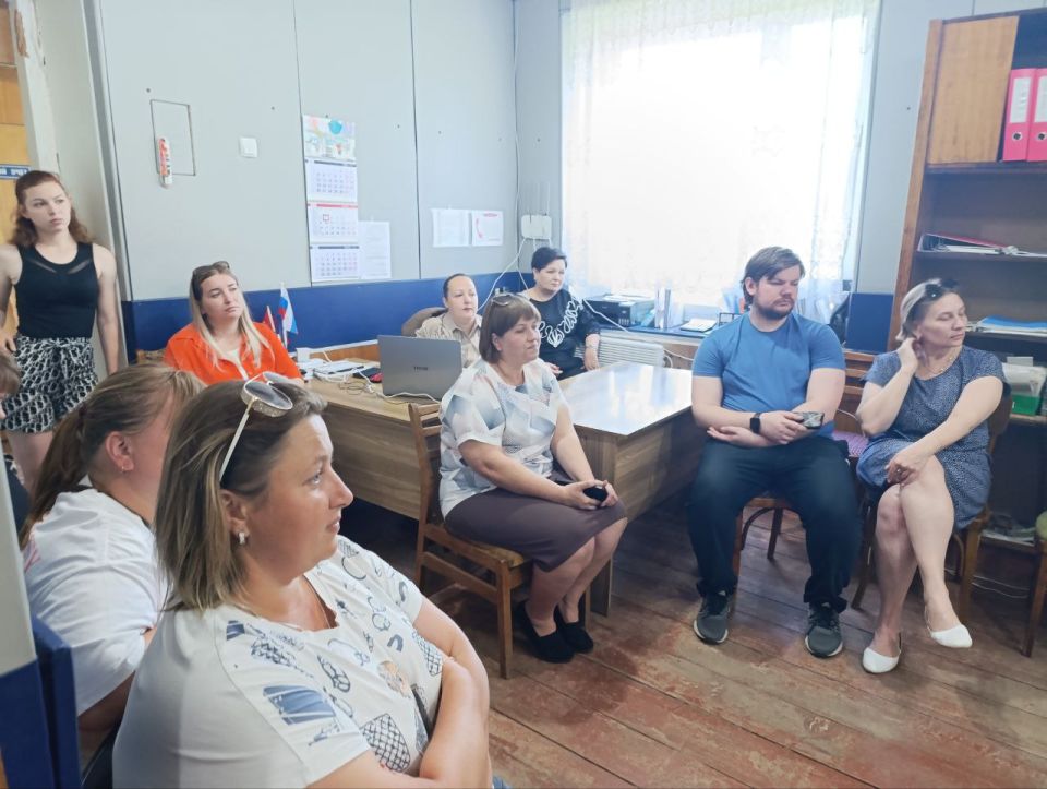 Состоялась встреча с жителями села Дмитровка Состоялась встреча с жителями села Дмитровка