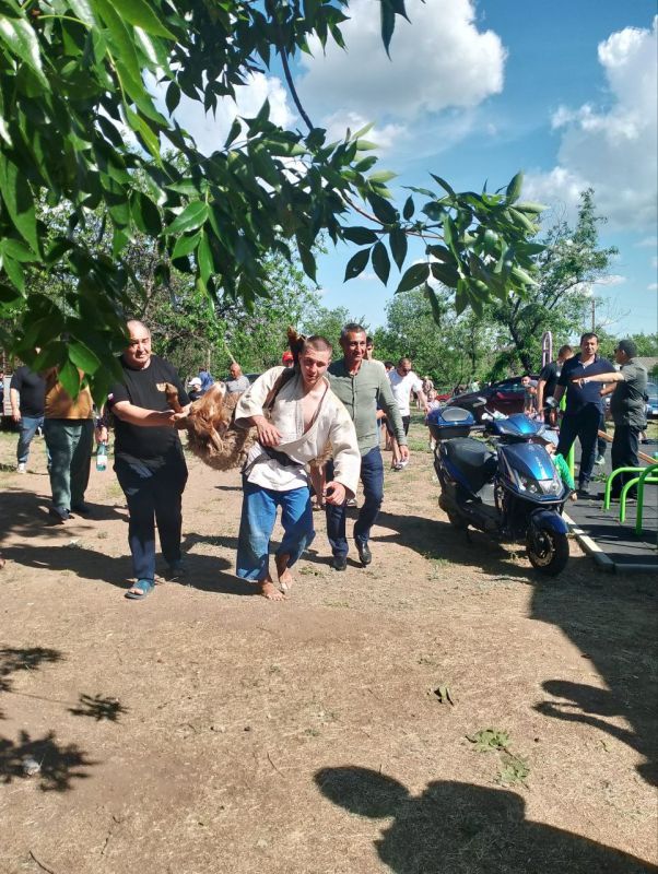 Наталья Великодная: В Тельмановском округе отметили 245-летие села Гранитное Наталья Великодная: В Тельмановском округе отметили 245-летие села Гранитное