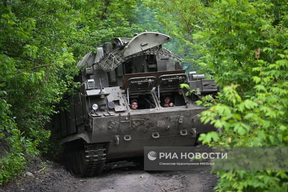 ЗРК 9К331 «Тор-М1» группировки войск «Центр» на Покровском (Красноармейском) направлении ЗРК 9К331 «Тор-М1» группировки войск «Центр» на Покровском (Красноармейском) направлении