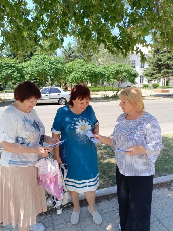 В рамках Всемирного дня окружающей среды, который ежегодно отмечается 5 июня, сотрудники Зугрэсской библиотеки-филиала №3 провели акцию под названием «Защитим природу, сохраним себя» с целью обратить внимание жителей на... В рамках Всемирного дня окружающей среды, который ежегодно отмечается 5 июня, сотрудники Зугрэсской библиотеки-филиала №3 провели акцию под названием «Защитим природу, сохраним себя» с целью обратить внимание жителей на...