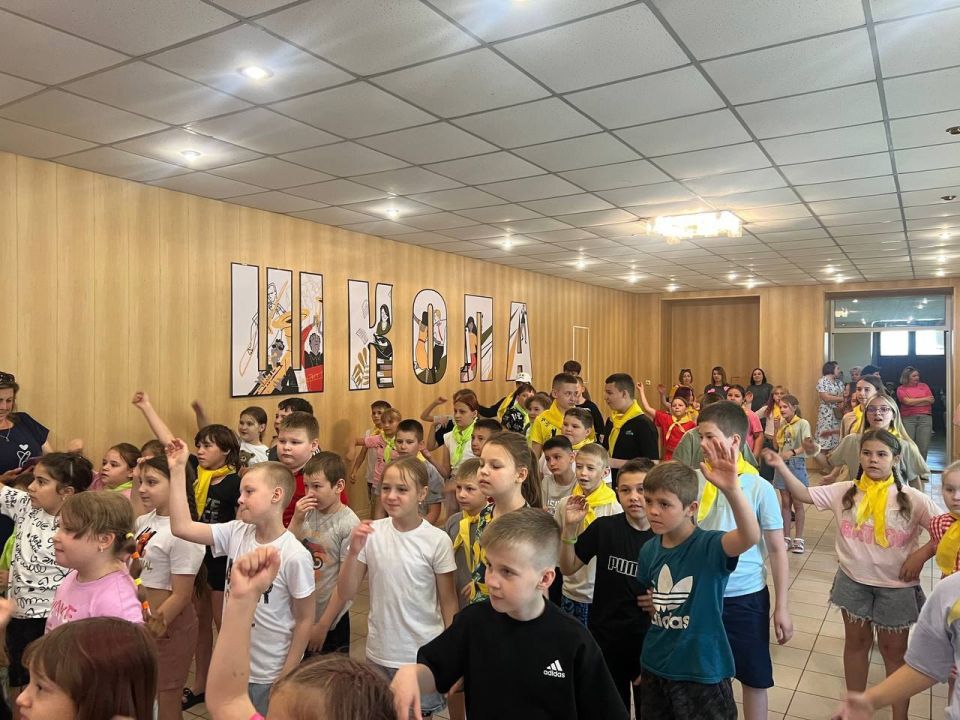 В Ждановке открылись пришкольные лагеря В Ждановке открылись пришкольные лагеря