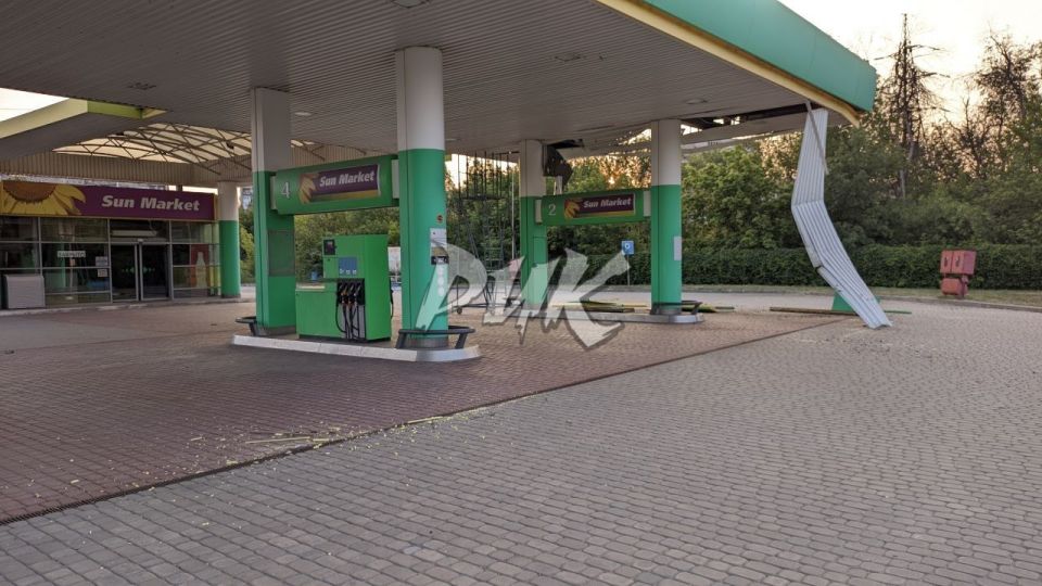 Иван Приходько: Последствия удара дроном украинских террористов по одной из заправок в Калининском районе Горловки сегодня ночью Иван Приходько: Последствия удара дроном украинских террористов по одной из заправок в Калининском районе Горловки сегодня ночью