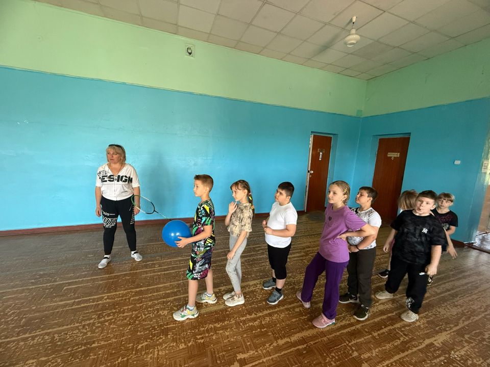 «Здорово быть здоровым» – Всероссийская социальная акция, целью которой является формирование у школьников мотивации к ведению здорового образа жизни «Здорово быть здоровым» – Всероссийская социальная акция, целью которой является формирование у школьников мотивации к ведению здорового образа жизни