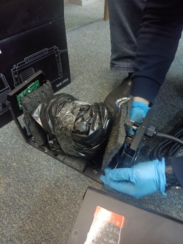 Из Польши в Донецк пытались провезти 3 кг метилэфедрона Из Польши в Донецк пытались провезти 3 кг метилэфедрона