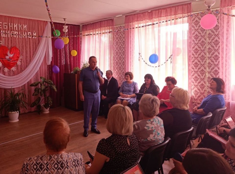 В Снежном прошло мероприятие, приуроченное Дню социального работника В Снежном прошло мероприятие, приуроченное Дню социального работника