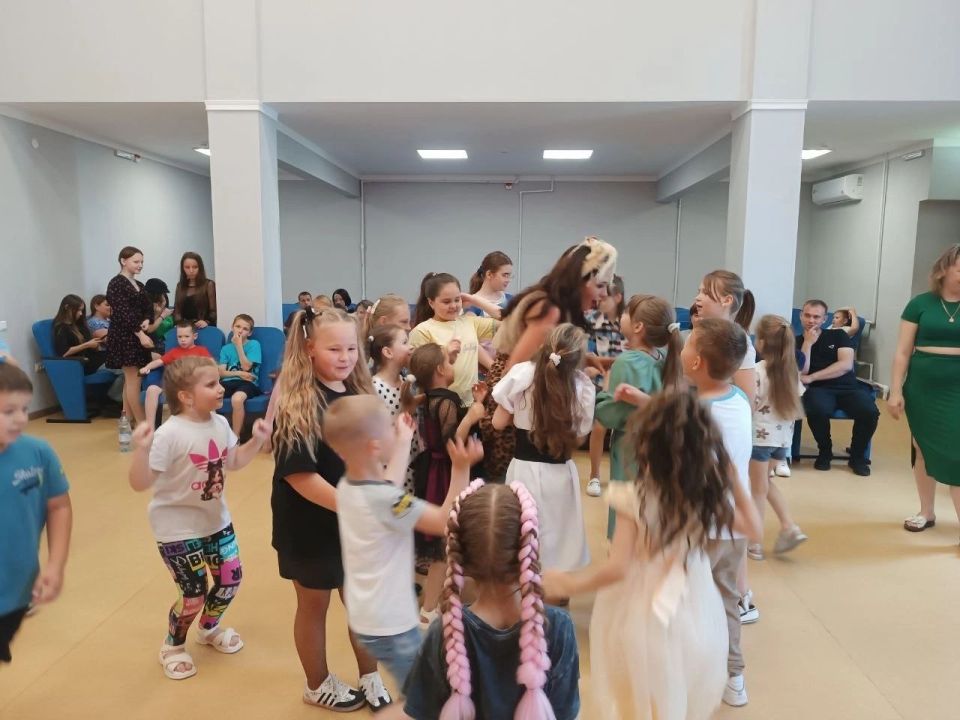 В Еленовском доме культуры состоялся праздник в честь Дня защиты детей! В Еленовском доме культуры состоялся праздник в честь Дня защиты детей!