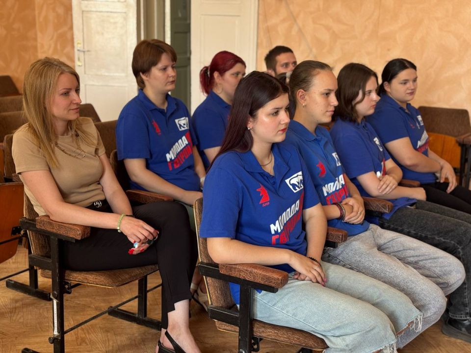 Встреча с молодежью Снежного Встреча с молодежью Снежного