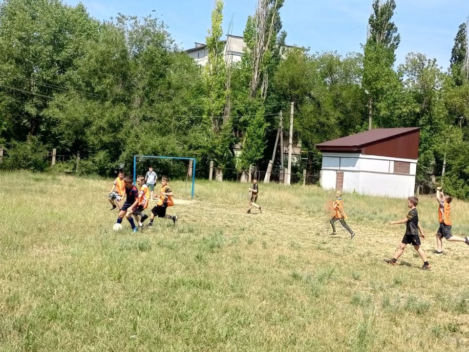 В Ждановке прошло соревнование по мини-футболу В Ждановке прошло соревнование по мини-футболу