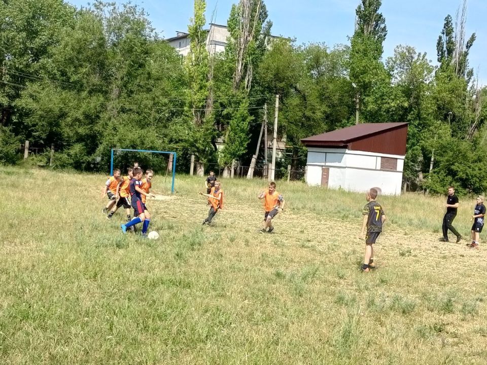 В Ждановке прошло соревнование по мини-футболу В Ждановке прошло соревнование по мини-футболу