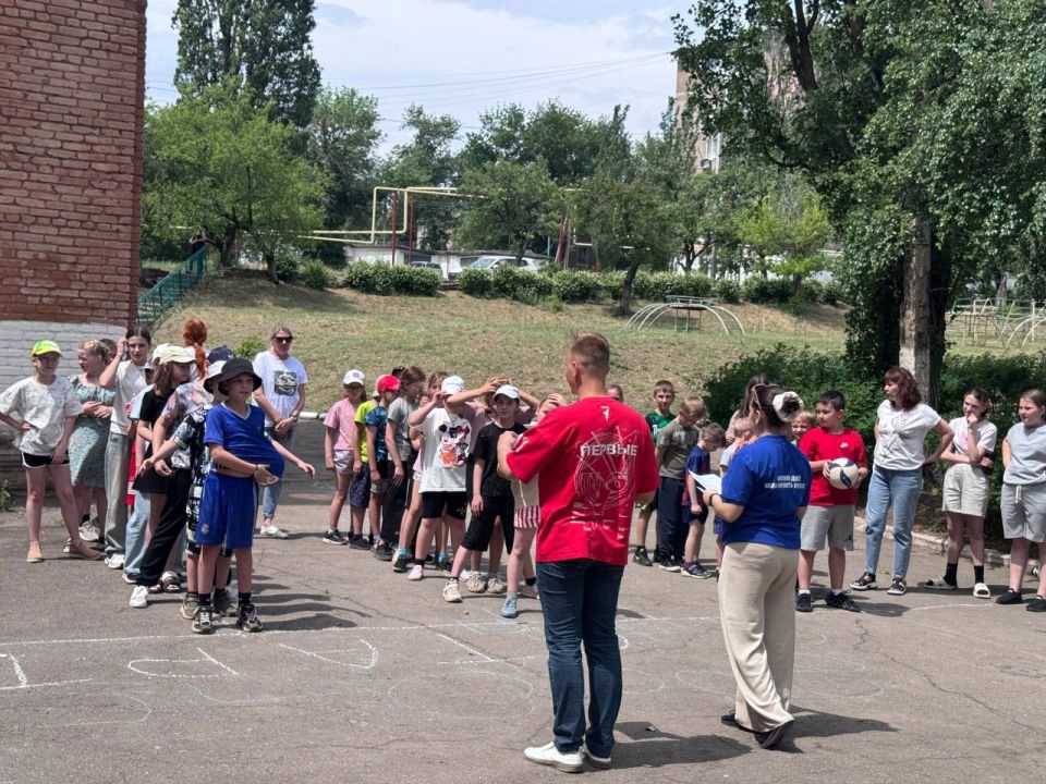 Спортивное мероприятие "Навстречу лету" состоялось в городе Кировское Спортивное мероприятие "Навстречу лету" состоялось в городе Кировское