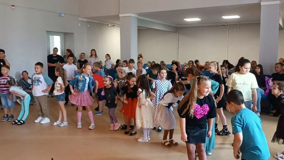 В Еленовском доме культуры состоялся праздник в честь Дня защиты детей! В Еленовском доме культуры состоялся праздник в честь Дня защиты детей!