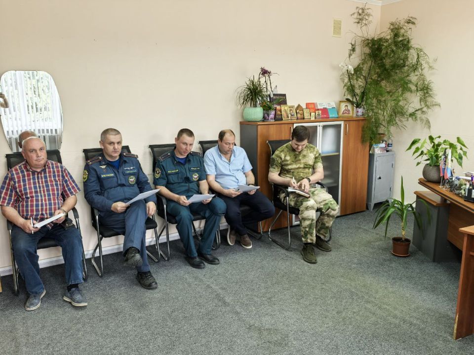 В администрации Ясиноватского муниципального округа 4 июня 2025 года состоялось заседание комиссии по предупреждению и ликвидации чрезвычайных ситуаций Ясиноватского муниципального округа. Заседание провел первый... В администрации Ясиноватского муниципального округа 4 июня 2025 года состоялось заседание комиссии по предупреждению и ликвидации чрезвычайных ситуаций Ясиноватского муниципального округа. Заседание провел первый...