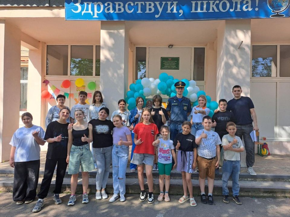 Александр Качанов: В Докучаевске начали работать пришкольные летние площадки Александр Качанов: В Докучаевске начали работать пришкольные летние площадки