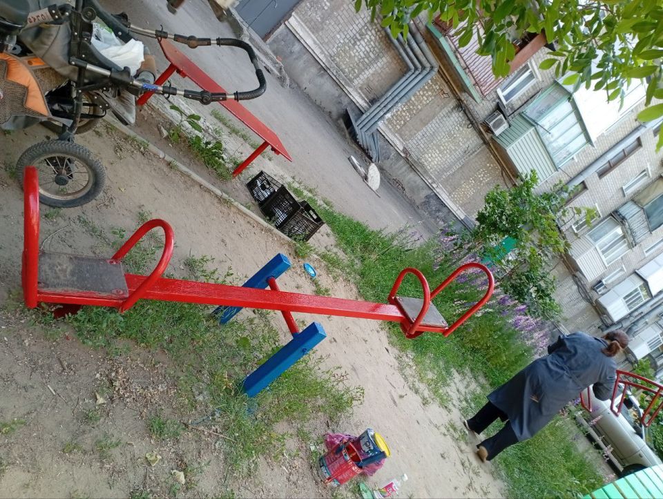 В Кировском внутригородском районе продолжаются работы В Кировском внутригородском районе продолжаются работы