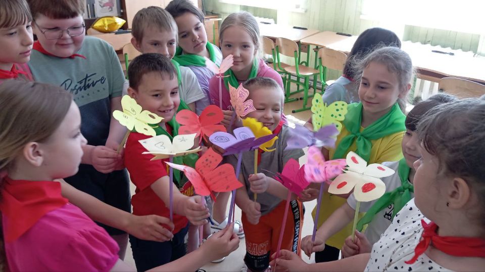 В семи школах Ясиноватой поселилось лето В семи школах Ясиноватой поселилось лето