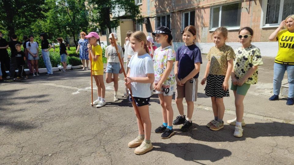 Для детей из школьных лагерей Кировского провели ряд мероприятий Для детей из школьных лагерей Кировского провели ряд мероприятий