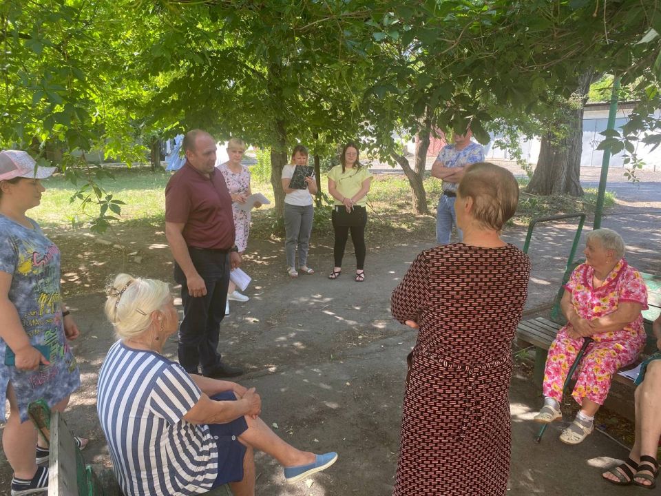 Состоялась встреча с жителями улицы Спортивная Состоялась встреча с жителями улицы Спортивная