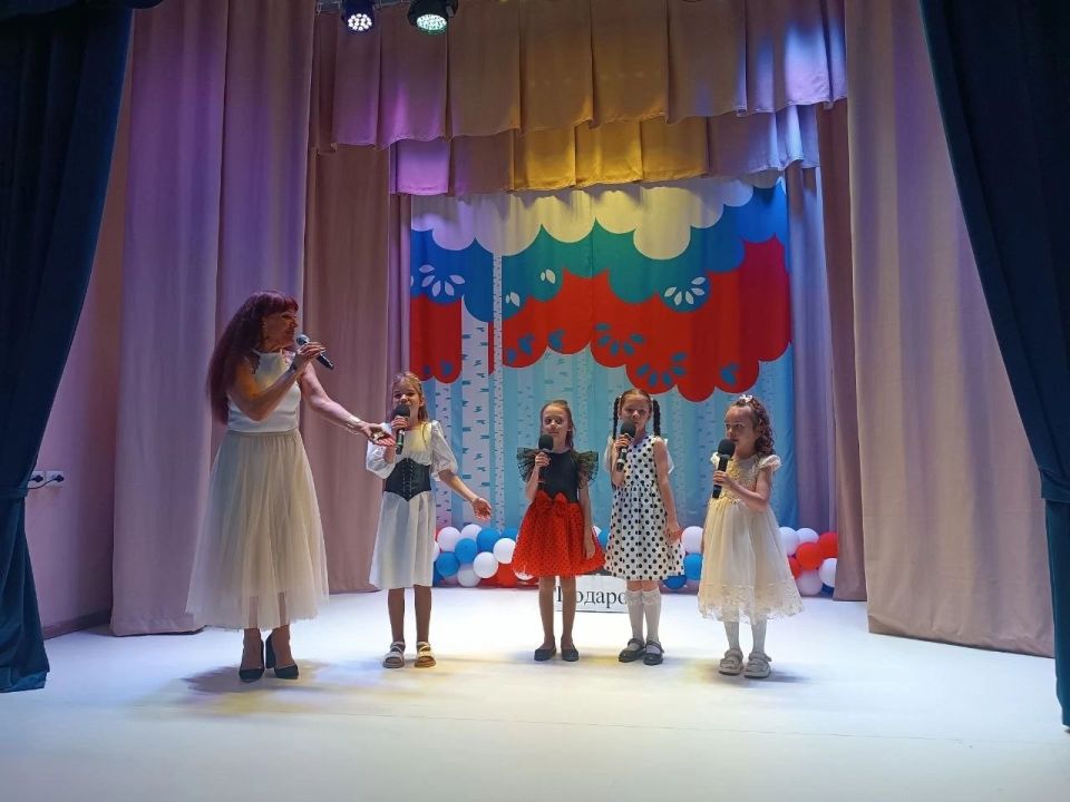 В Еленовском доме культуры состоялся праздник в честь Дня защиты детей! В Еленовском доме культуры состоялся праздник в честь Дня защиты детей!