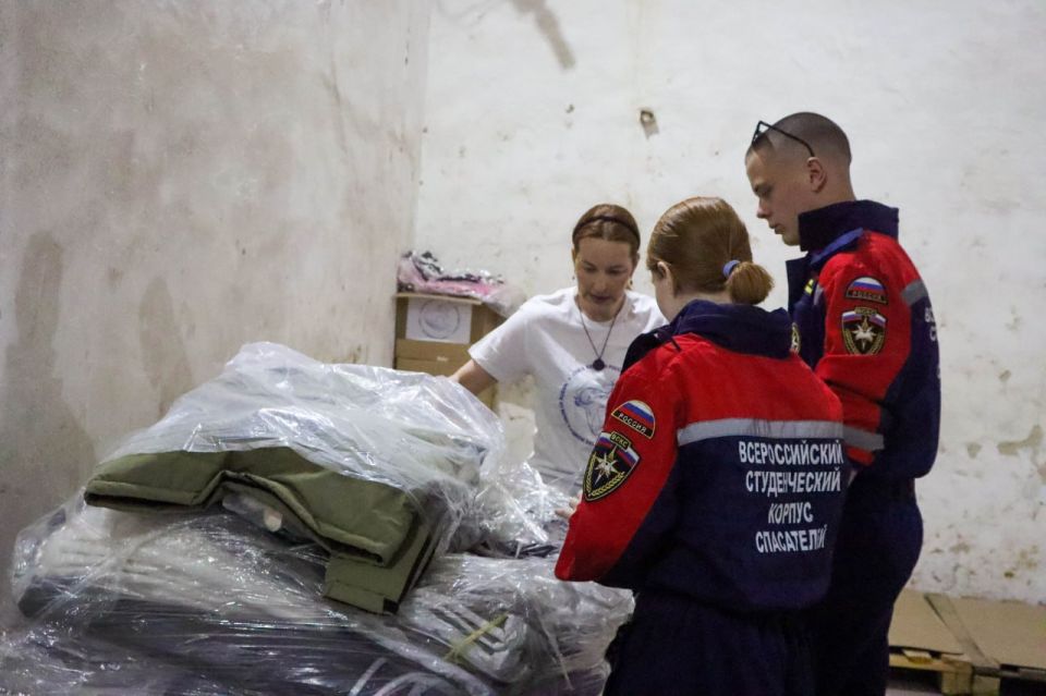 Общественники из Москвы направили в ДНР большой груз гуманитарной помощи по просьбе омбудсмена Татьяны Москальковой Общественники из Москвы направили в ДНР большой груз гуманитарной помощи по просьбе омбудсмена Татьяны Москальковой