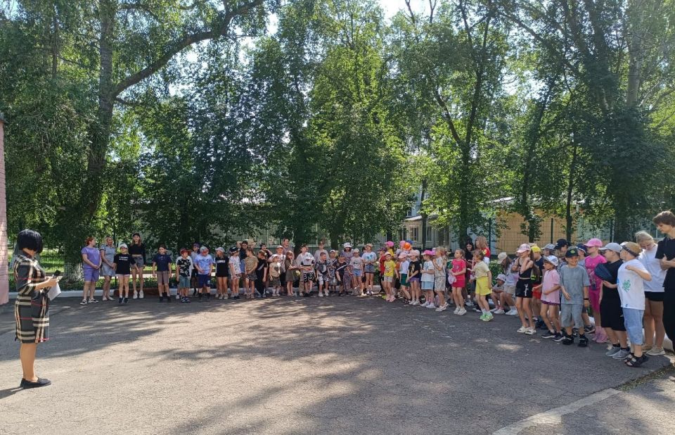 Для детей из школьных лагерей Кировского провели ряд мероприятий Для детей из школьных лагерей Кировского провели ряд мероприятий