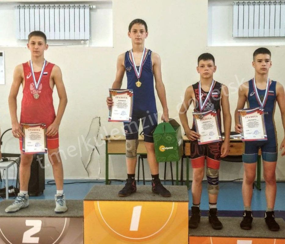 Алексей Кулемзин: Наши борцы приняли участие в Межмуниципальном турнире по греко-римской борьбе среди юношей 2011-2016 г. р. в Богучаре (Воронежская обл.) Алексей Кулемзин: Наши борцы приняли участие в Межмуниципальном турнире по греко-римской борьбе среди юношей 2011-2016 г. р. в Богучаре (Воронежская обл.)