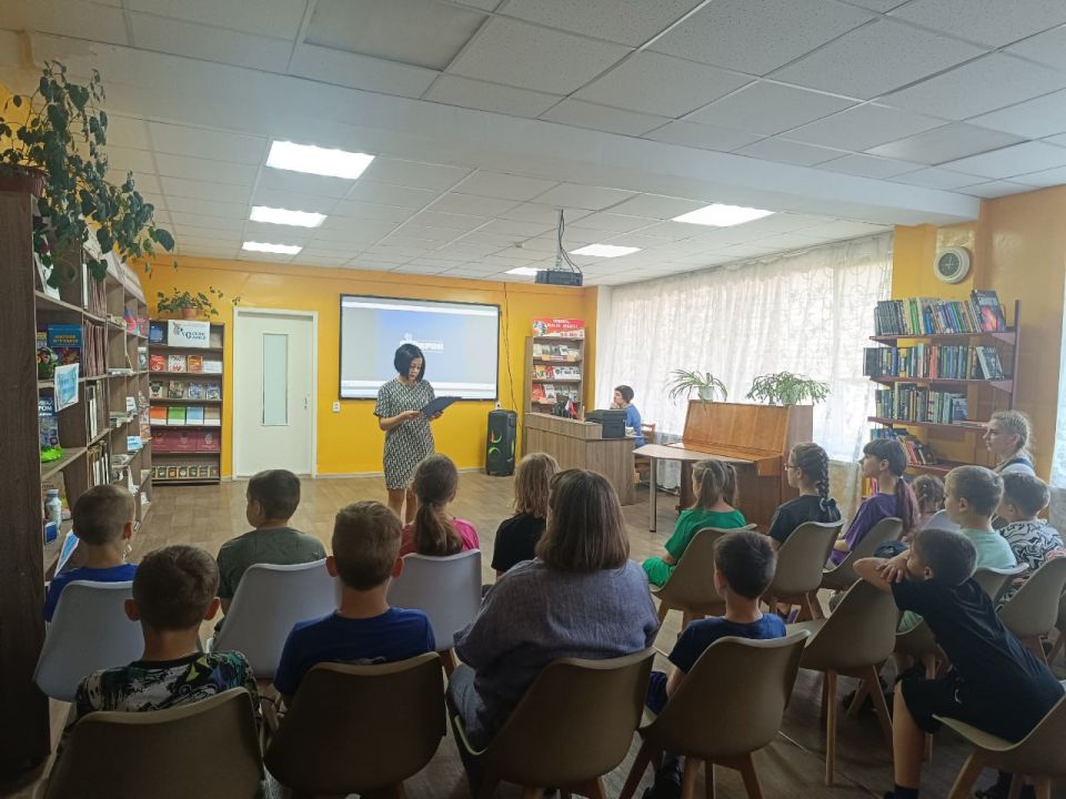 В Кировском прошел показ мультфильма ко Дню друзей! В Кировском прошел показ мультфильма ко Дню друзей!