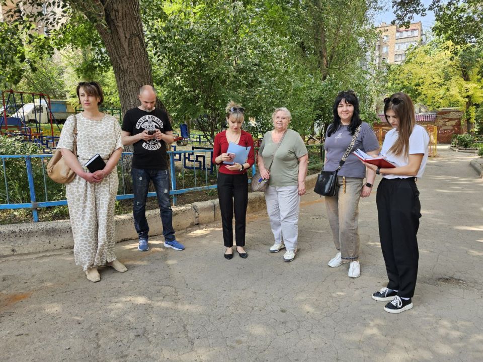 Встреча с населением на подведомственной территории Встреча с населением на подведомственной территории