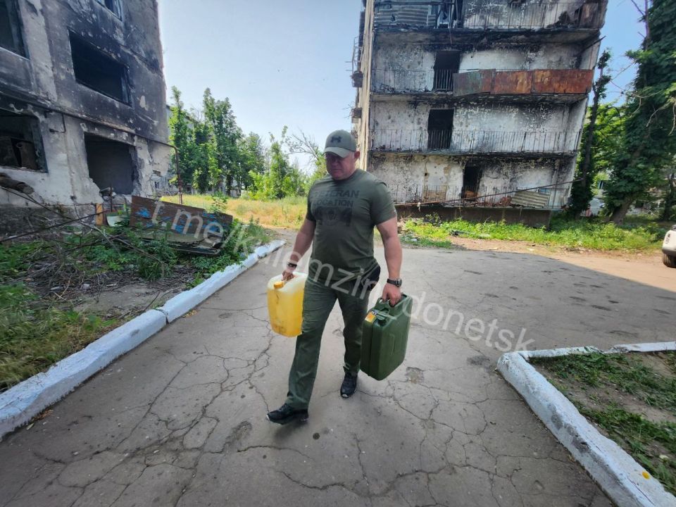 Продолжаем оказывать помощь жителям освобожденной Красногоровки Продолжаем оказывать помощь жителям освобожденной Красногоровки
