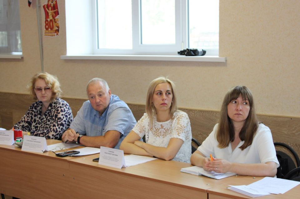 Состоялось заседание комиссии по делам несовершеннолетних и защите их прав администрации городского округа Горловка Состоялось заседание комиссии по делам несовершеннолетних и защите их прав администрации городского округа Горловка