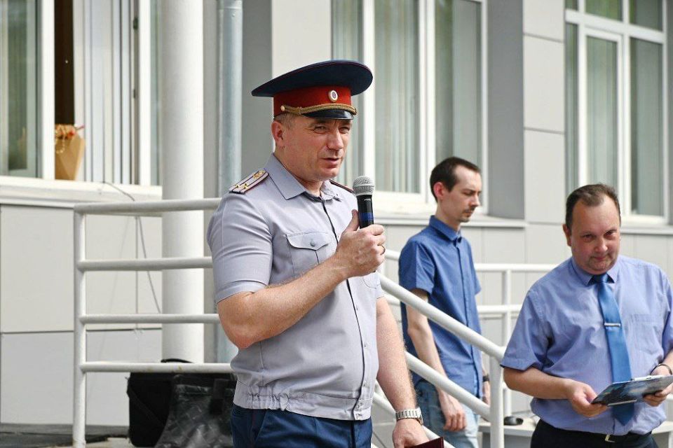 В год 80-летия Победы в Великой Отечественной войне в Новосибирске сотрудники УИС высадили саженцы деревьев В год 80-летия Победы в Великой Отечественной войне в Новосибирске сотрудники УИС высадили саженцы деревьев