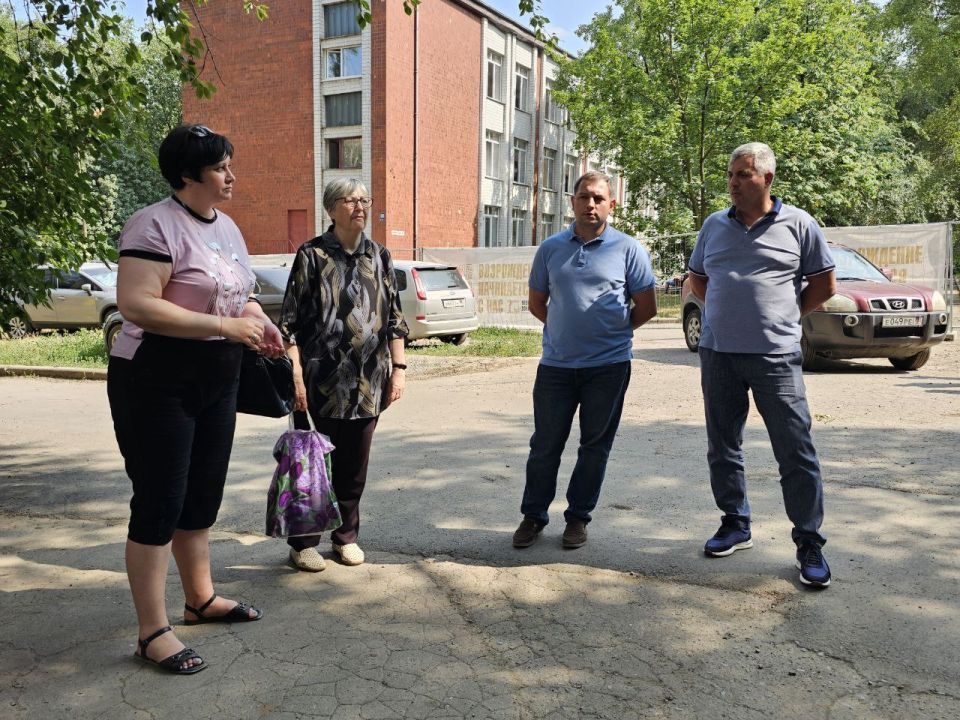 Встреча с населением на подведомственной территории