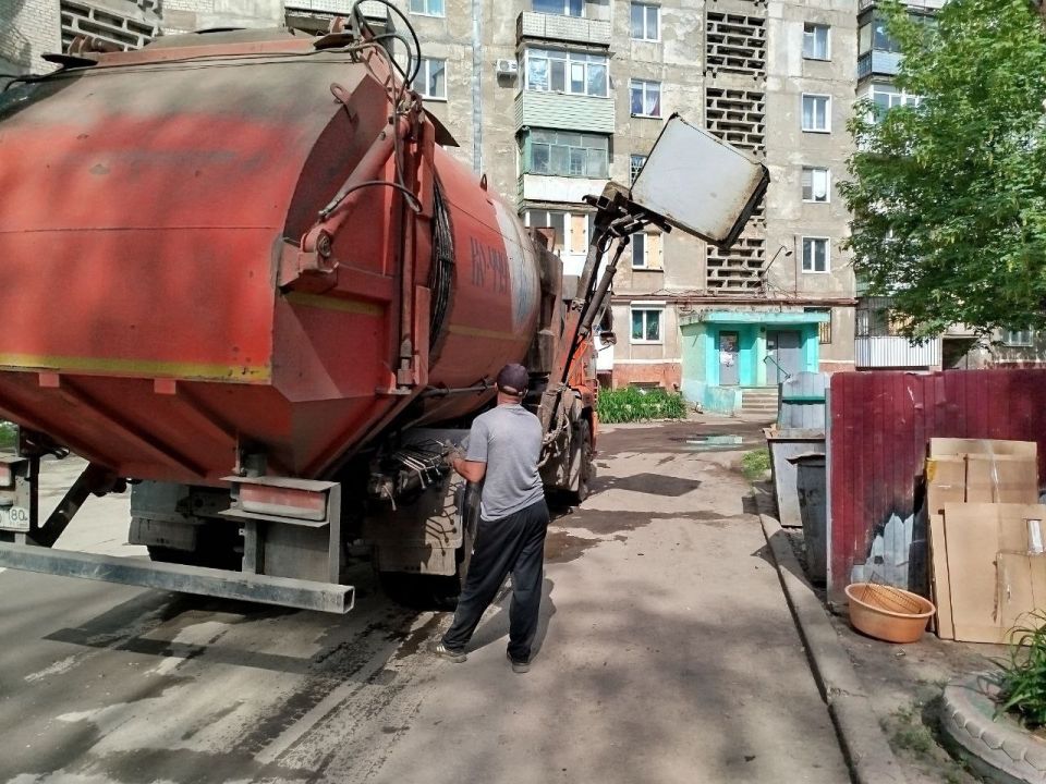 Горловским филиалом ГУП ДНР «ДОНСНАБКОМПЛЕКТ» ежедневно, производится работа по вывозу твердых коммунальных отходов Горловским филиалом ГУП ДНР «ДОНСНАБКОМПЛЕКТ» ежедневно, производится работа по вывозу твердых коммунальных отходов