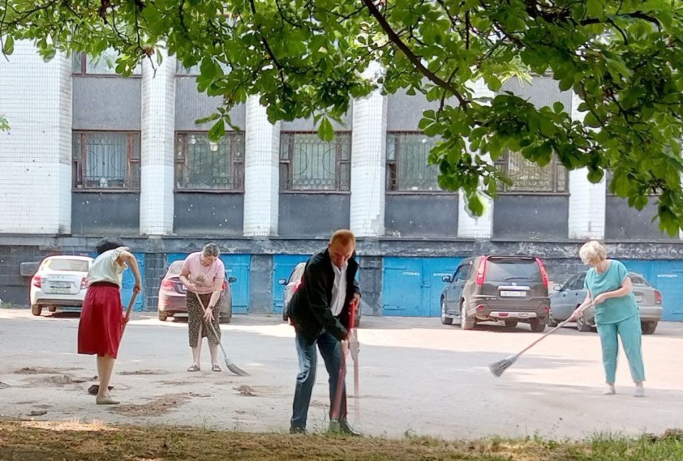 Наталья Бегуненко: Петровский район присоединился к еженедельной акции Чистый четверг Наталья Бегуненко: Петровский район присоединился к еженедельной акции Чистый четверг