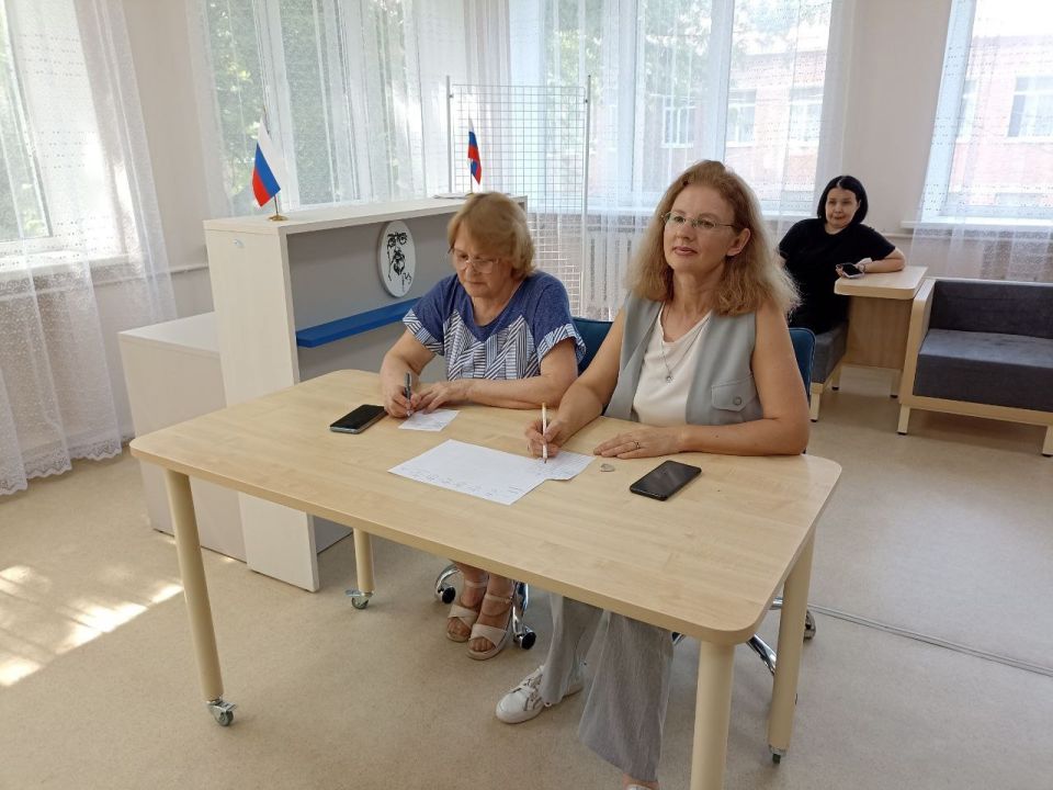 6 июня, в Пушкинский день, известный также как День русского языка, центральная городская модельная библиотека распахнула свои двери для учащихся ГБПОУ «Харцызский Многопрофильный Техникум» 6 июня, в Пушкинский день, известный также как День русского языка, центральная городская модельная библиотека распахнула свои двери для учащихся ГБПОУ «Харцызский Многопрофильный Техникум»