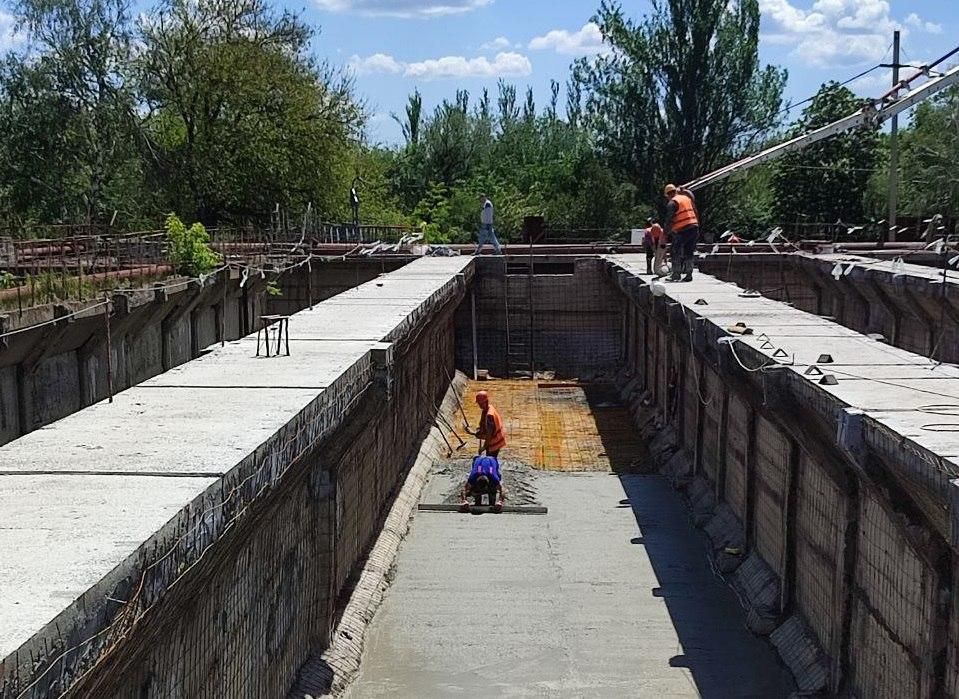 В Харцызске ремонтируют очистные сооружения В Харцызске ремонтируют очистные сооружения