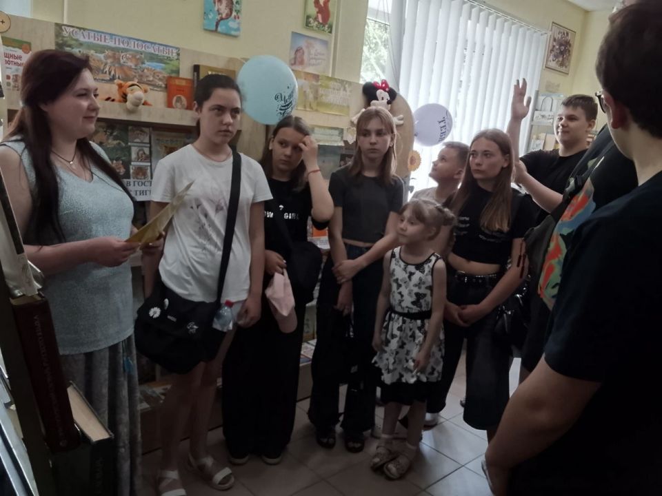 Василий Ткачук: Сегодня, 6 июня, в Библиотеке-филиале № 2 ЦБСВ г.Донецка при содействии Управы Калининского внутригородского района Администрации городского округа Донецк прошла литературная викторина "Великое русское... Василий Ткачук: Сегодня, 6 июня, в Библиотеке-филиале № 2 ЦБСВ г.Донецка при содействии Управы Калининского внутригородского района Администрации городского округа Донецк прошла литературная викторина "Великое русское...