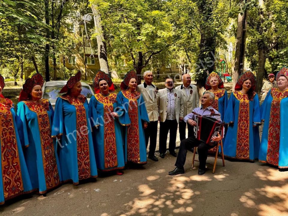 Культурное богатство. Особую нишу в культурной жизни города занимают коллективы, которые основала и долгие годы возглавляла Людмила Архимандритова — заслуженный работник культуры, кавалер Ордена Княгини Ольги III степени... Культурное богатство. Особую нишу в культурной жизни города занимают коллективы, которые основала и долгие годы возглавляла Людмила Архимандритова — заслуженный работник культуры, кавалер Ордена Княгини Ольги III степени...