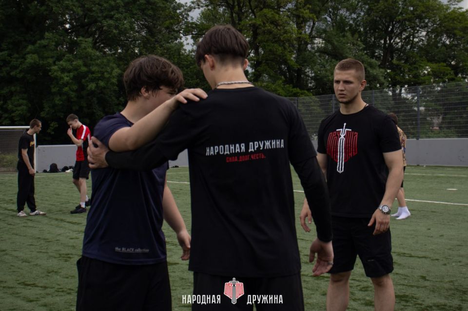 Заряжены на успех. Команда Народной Дружины уже чувствует себя как дома в Макеевке Заряжены на успех. Команда Народной Дружины уже чувствует себя как дома в Макеевке